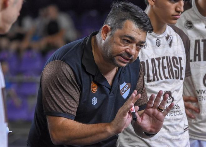 Vázquez dejó ser el entrenador de Platense