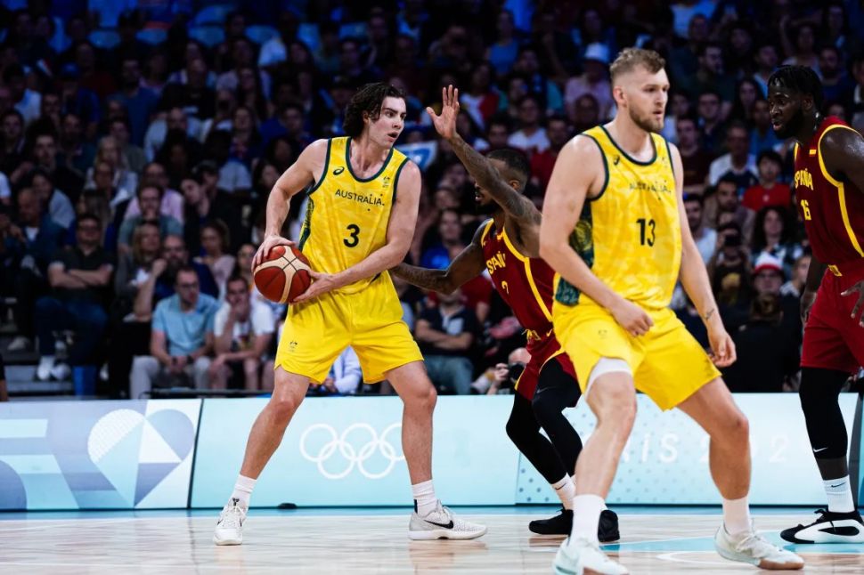 Australia y Alemania con solvencia