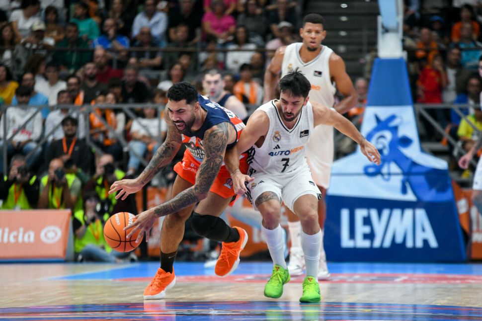 ¡Histórico! Real Madrid cayó ante el debutante de la competencia