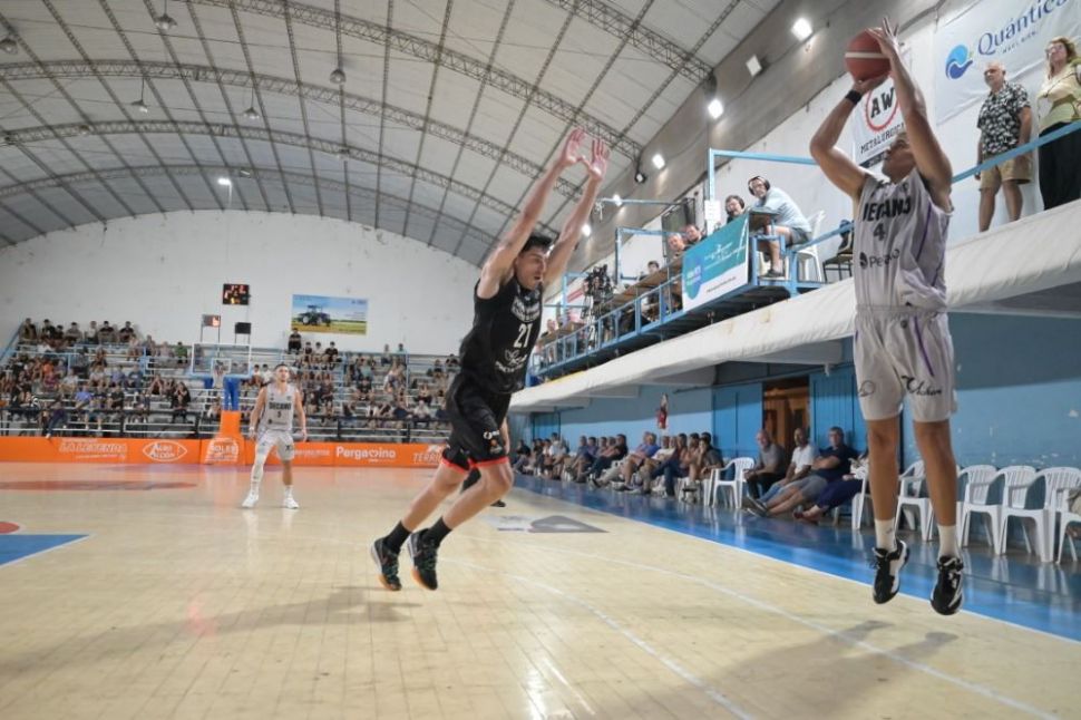 Sur: Pico FC fue demoledor en Pergamino