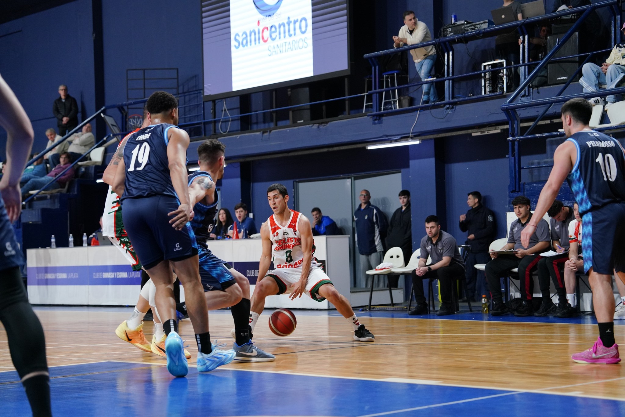 Debutó con una sonrisa grande