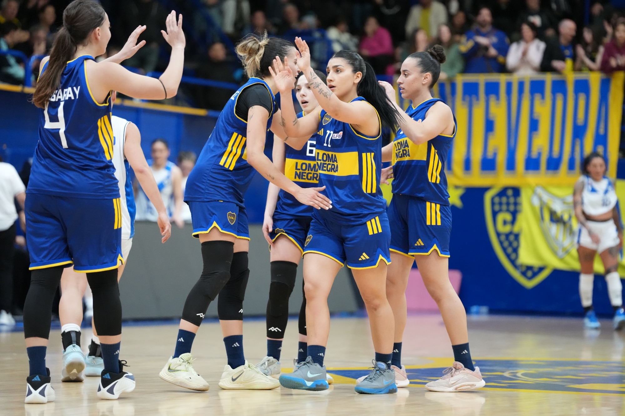 El quinto también fue azul y oro